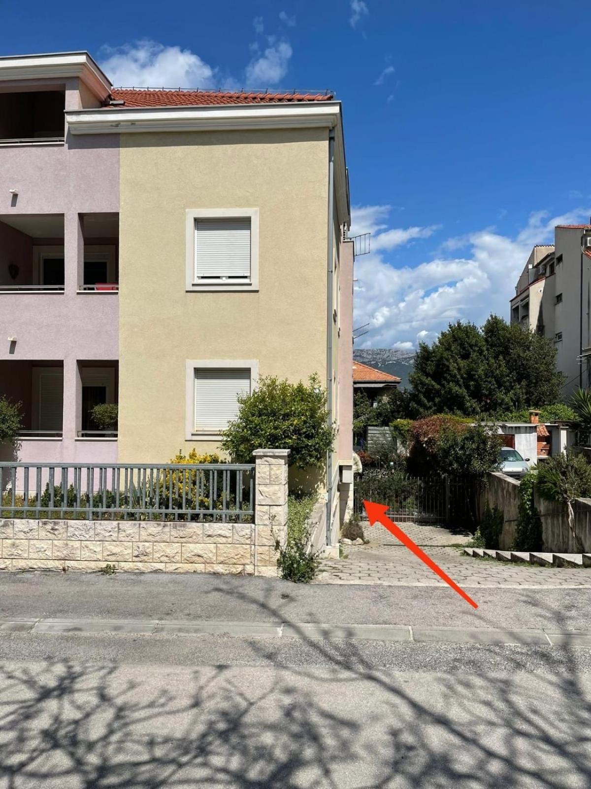 Apartment With Terrace And Garden Next To Marjan Park - 2 Free Bikes Сплит Екстериор снимка