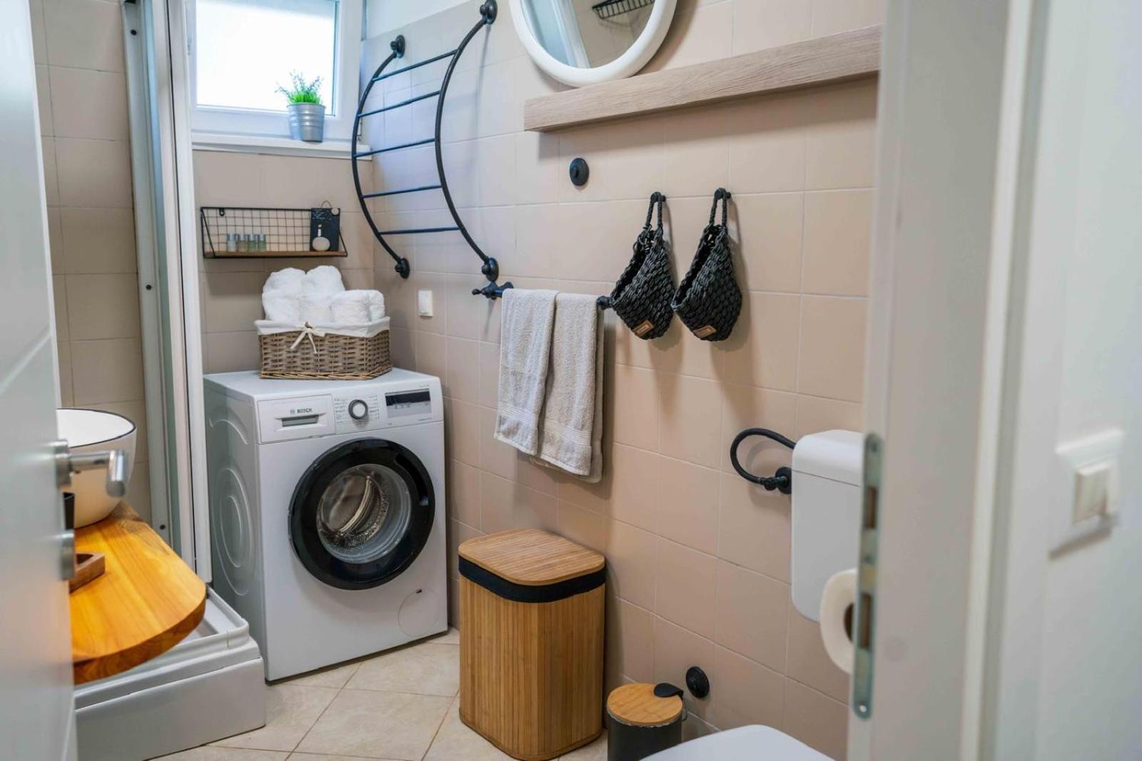 Apartment With Terrace And Garden Next To Marjan Park - 2 Free Bikes Сплит Екстериор снимка