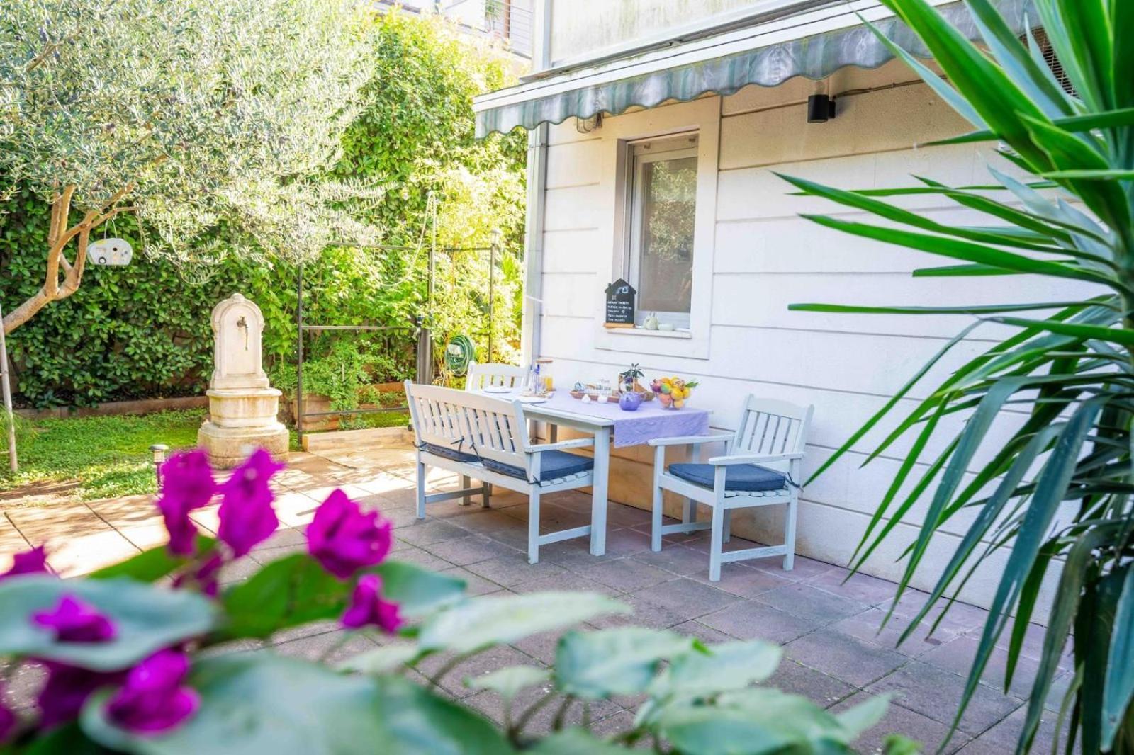 Apartment With Terrace And Garden Next To Marjan Park - 2 Free Bikes Сплит Екстериор снимка